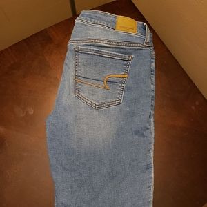Medium wash AE jegging
